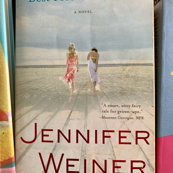 Bundle is 3 Jennifer Weiner books - Picture 4 of 6